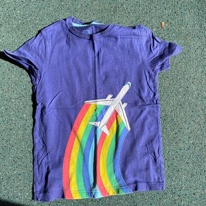 Mini Boden rainbow airplane tee